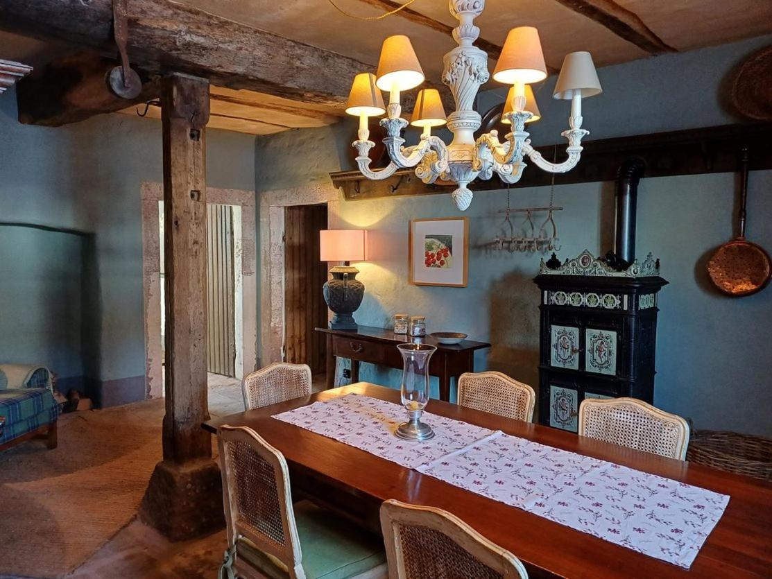 B&B Gutshaus De La Fontaine Feilsdorf 외부 사진