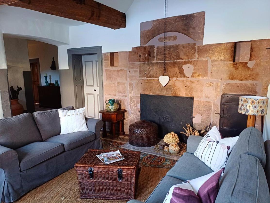 B&B Gutshaus De La Fontaine Feilsdorf 외부 사진